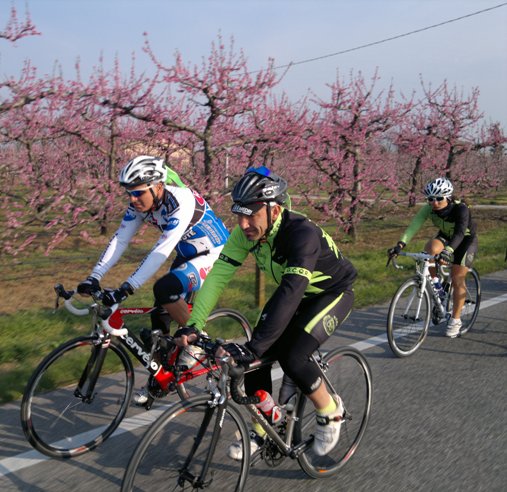 Anche E Pavon e Furet pedalano nel rosa